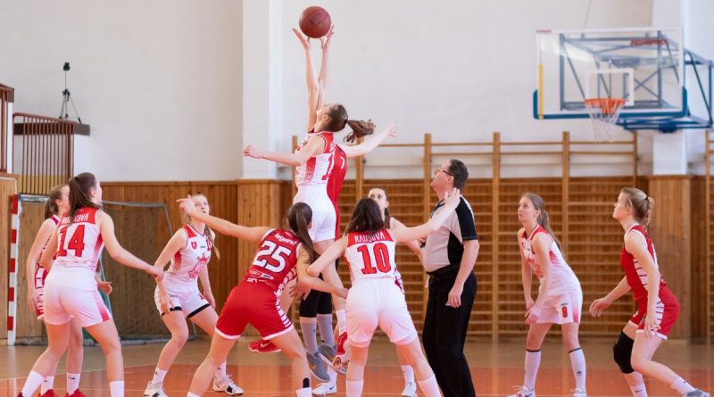 ilustrasi pertandingan basket putri (canva.com)