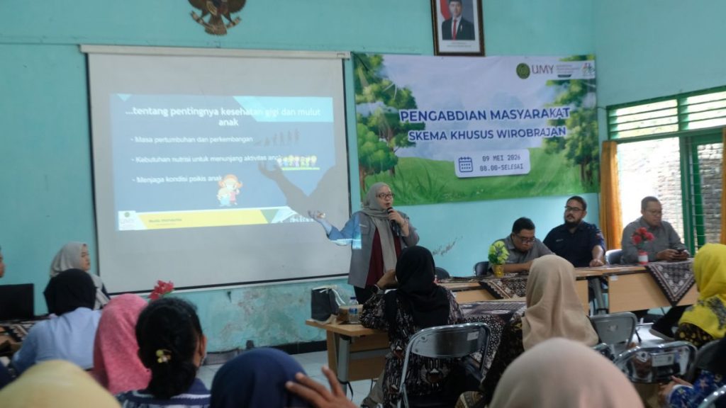 edukasi oleh drg. Trianita Lydianna, M.D.Sc., Sp.K.G.A tentang langkah pencegahan karies gigi anak